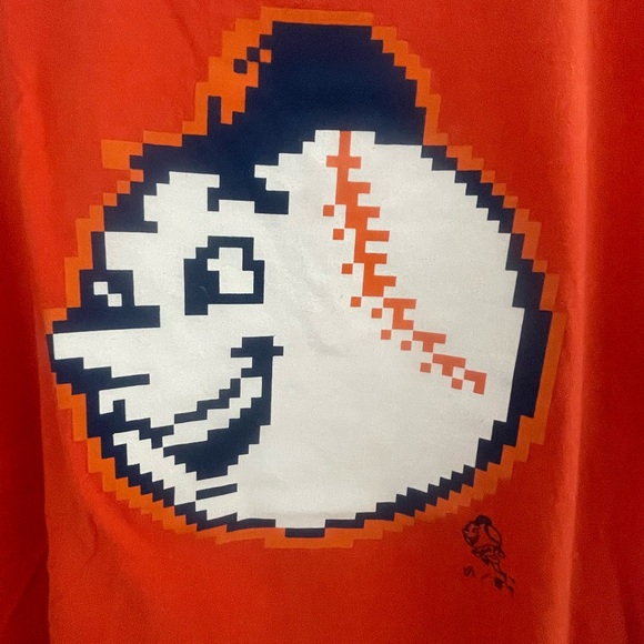 7 Line Army men’s XL orange Mr. Met 8 bit tee - Picture 3 of 6